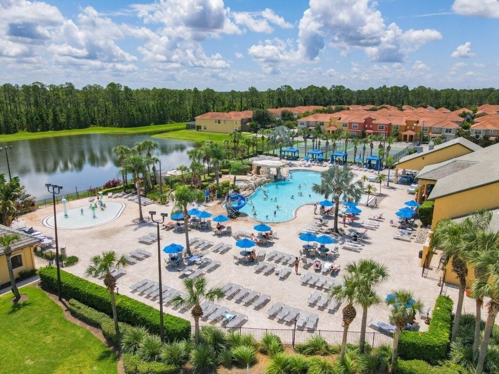 House, 6 Bedrooms | Pool | A heated pool