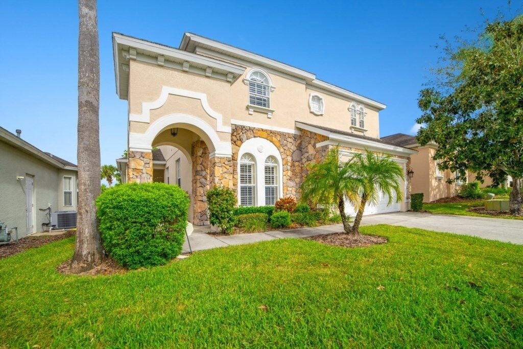 House, 5 Bedrooms | Exterior