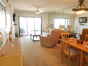 Condo, 2 Bedrooms | Living room