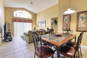 Casa, 4 camere da letto | Ristoranti