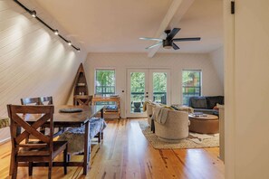 Smart TV, books, offices