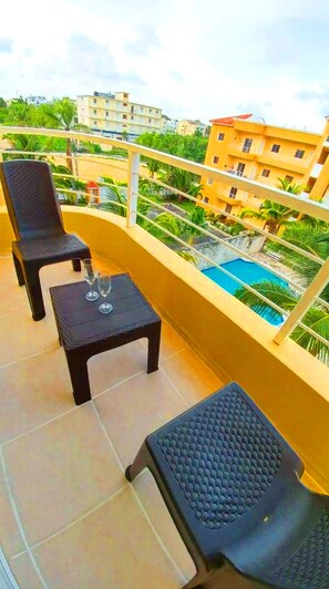 Property grounds - Villa Sol Apartments With Panoramic View Pool lights (Punta Cana)