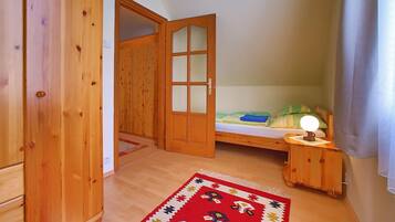 4 chambres, lit parapluie, Wi-Fi gratuit, draps fournis