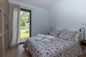 3 slaapkamers, reisbedje, gratis wifi, beddengoed