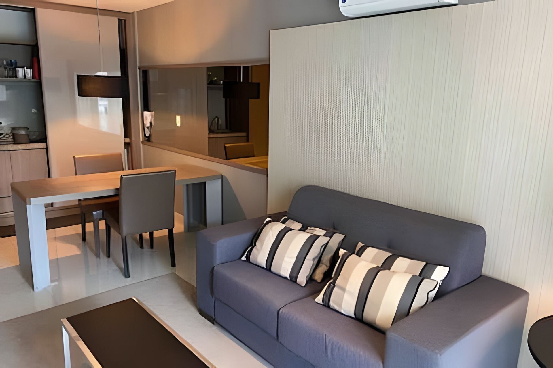 公寓 | 客廳 | 電視