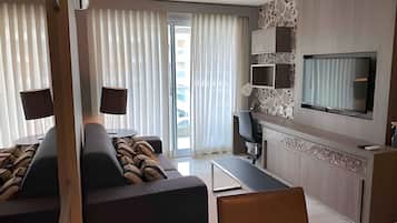 Apartemen | Area keluarga | TV