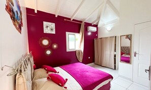 2 bedrooms, iron/ironing board, free WiFi, bed sheets