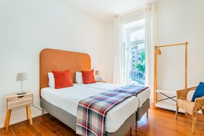 Apartment, 3 Bedrooms | 3 bedrooms, individually decorated, travel crib, free WiFi - Conde 3BDR Luxury (Lisbon)