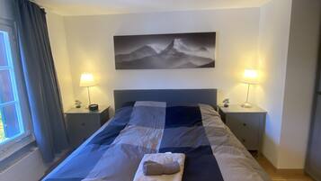 Down comforters, free minibar, laptop workspace, blackout drapes