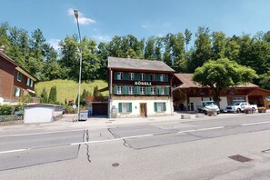 Fachada de la propiedad