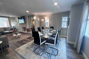 تناول الطعام