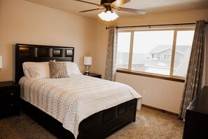 3 bedrooms, iron/ironing board, free WiFi, bed sheets