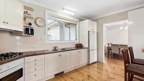 Beachside Retreat - Game of pool after the beach anyone?