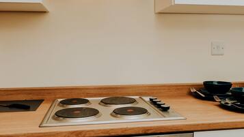 Tủ lạnh, lò vi sóng, lò nướng, bếp nấu