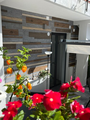 Two bedroom apartment with private yard, right 300m from the center.