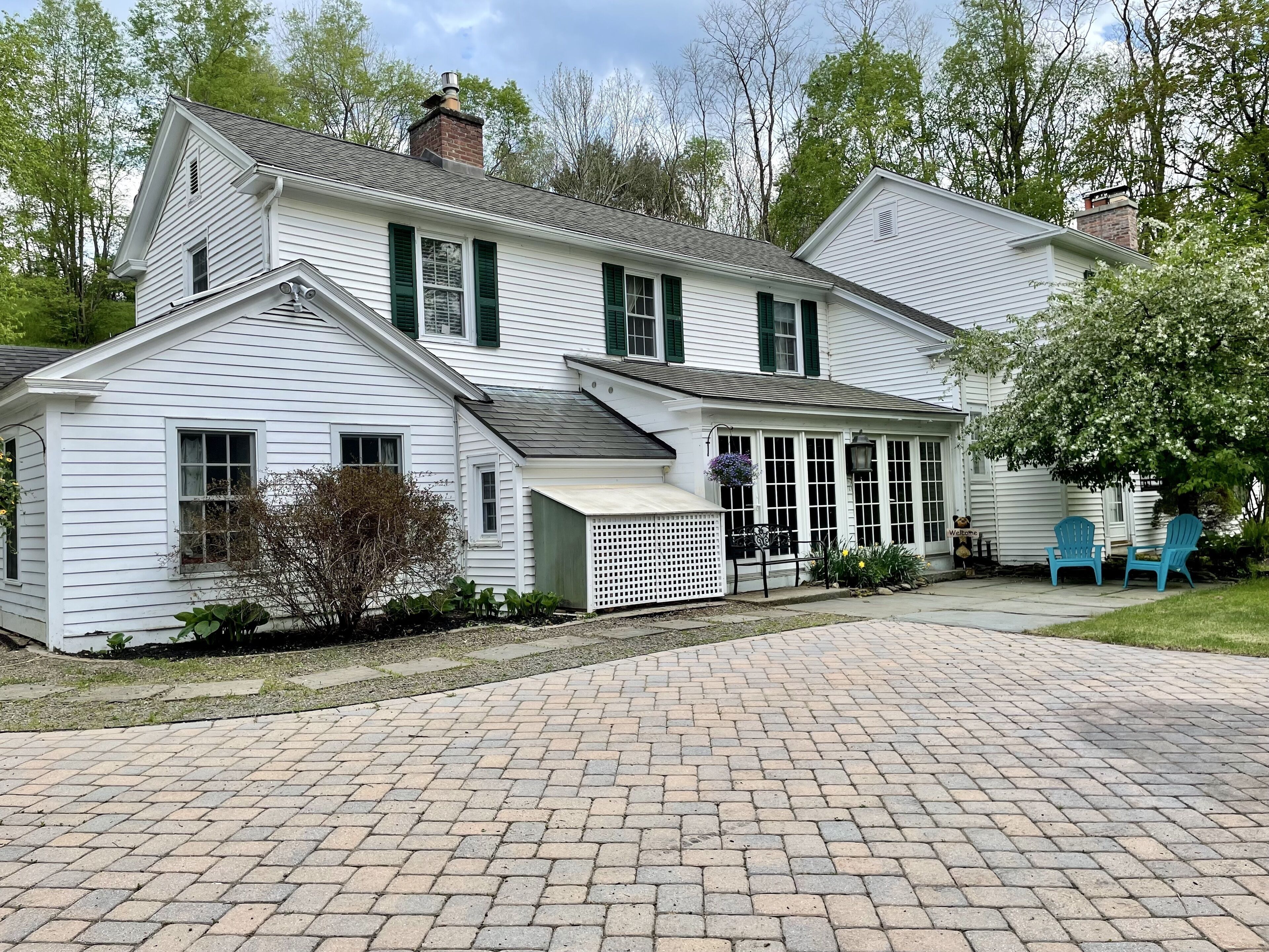 Prime location to the Village of Cooperstown, Dreams Park, and HOF Induction!