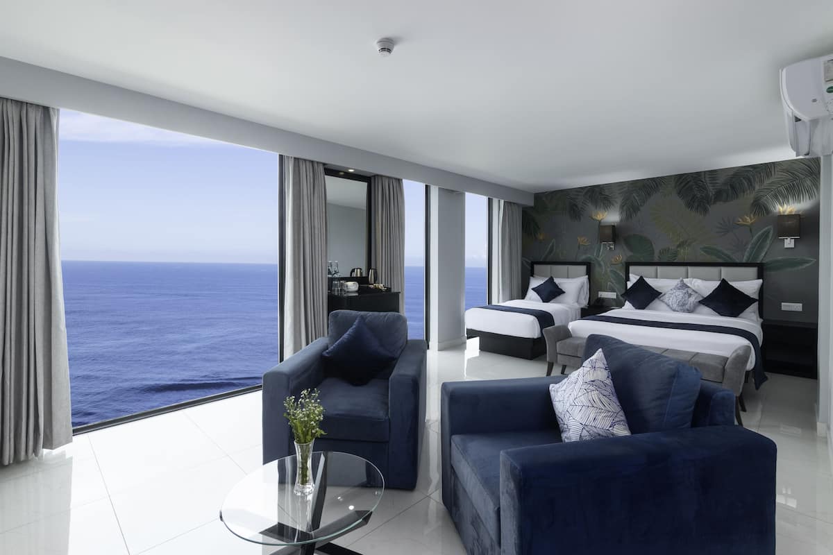 Signature Family Sea Front | 2 bedrooms, hypo-allergenic bedding, minibar, in-room safe