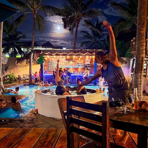 Johnny's Place Hotel