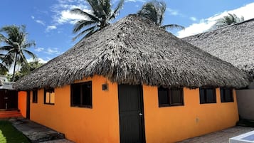 Panoramic Chalet, 3 Bedrooms, Ocean View, Beachside | 2 bedrooms, free WiFi, bed sheets