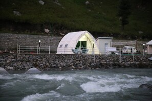 Exterior - Luxury Resort in Kumrat. 5 min from the waterfall. (Kumrat Valley)