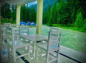 Outdoor dining - Luxury Resort in Kumrat. 5 min from the waterfall. (Kumrat Valley)