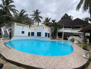 Villa | Pool