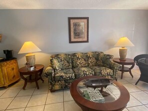 تلفزيون، مكتب