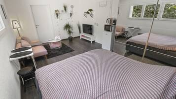 1 Schlafzimmer, BĂŒgeleisen/BĂŒgelbrett, kostenloses WLAN, BettwĂ€sche