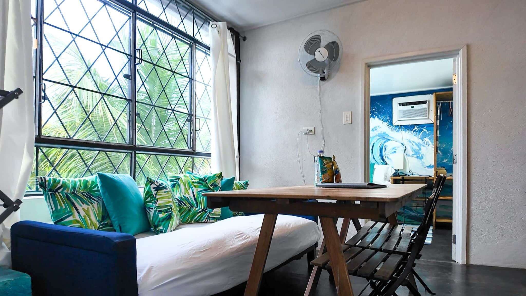 1 habitación, tabla de planchar con plancha, wifi y ropa de cama 