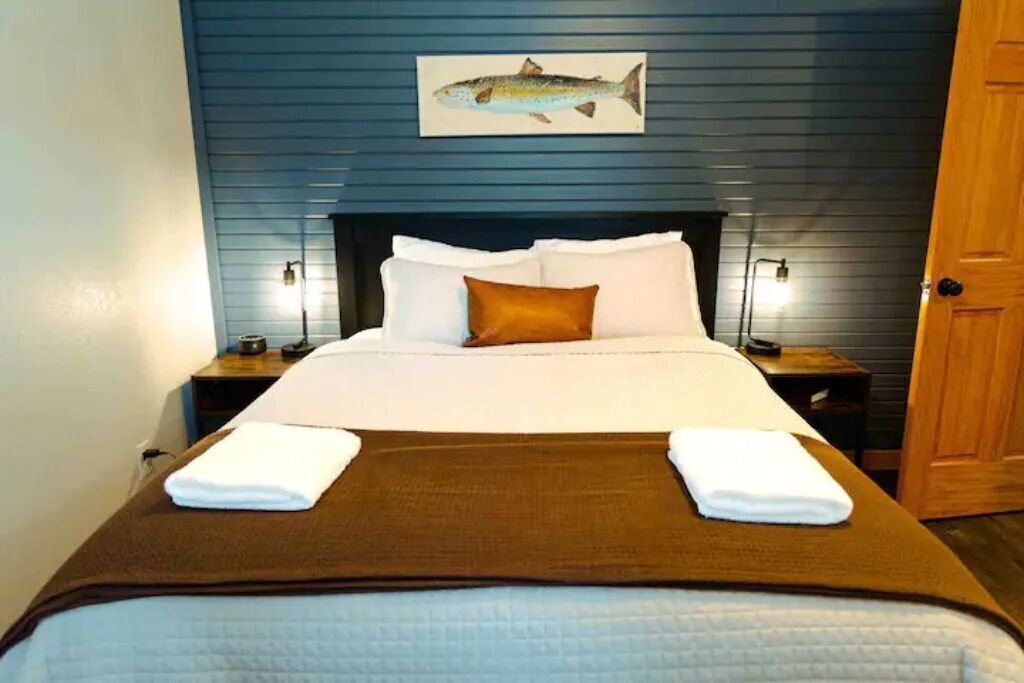 2 bedrooms, WiFi, bed sheets