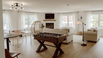 Smart TV, foosball, table tennis