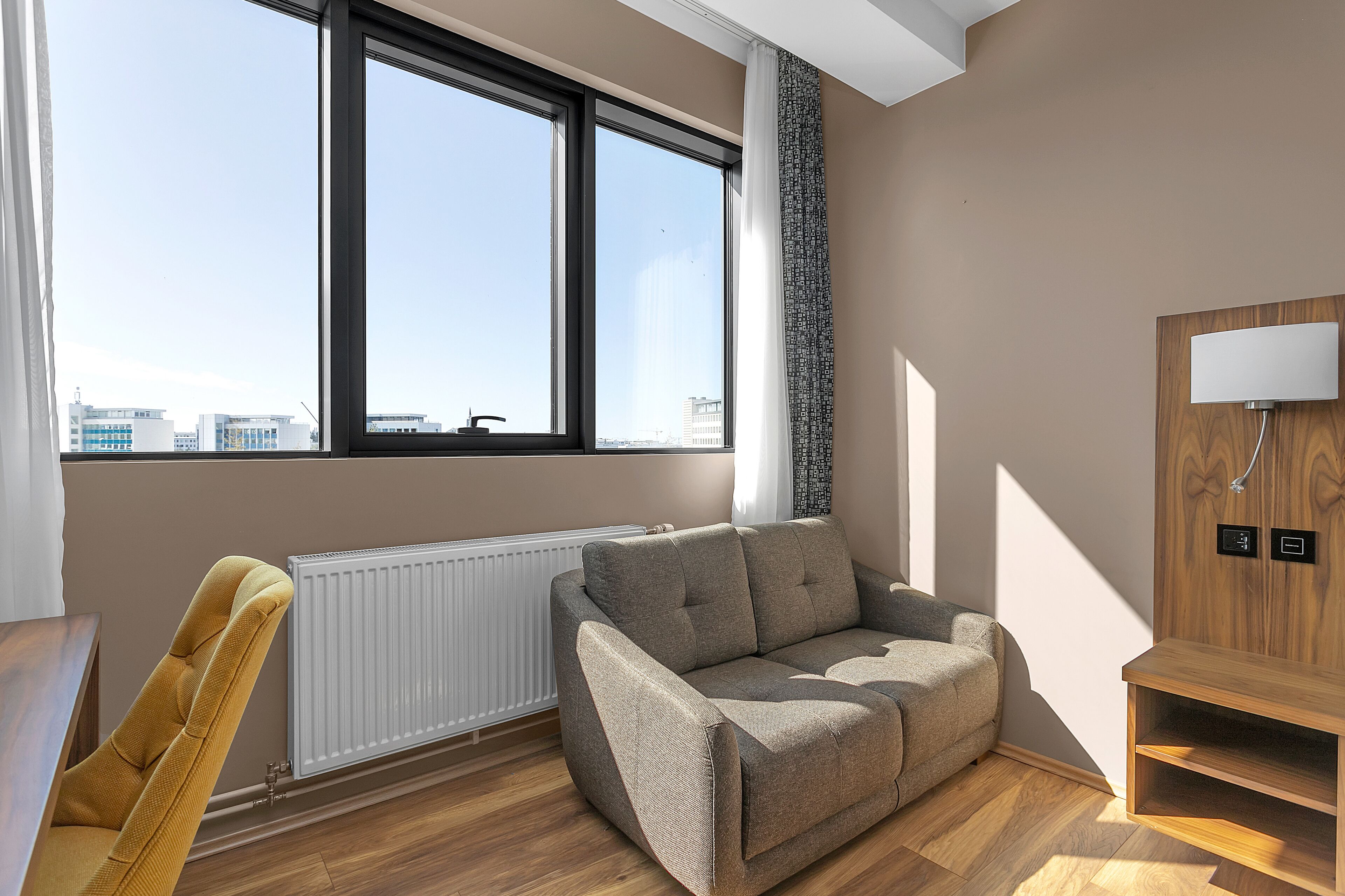 in-room safe, desk, laptop workspace, free wifi