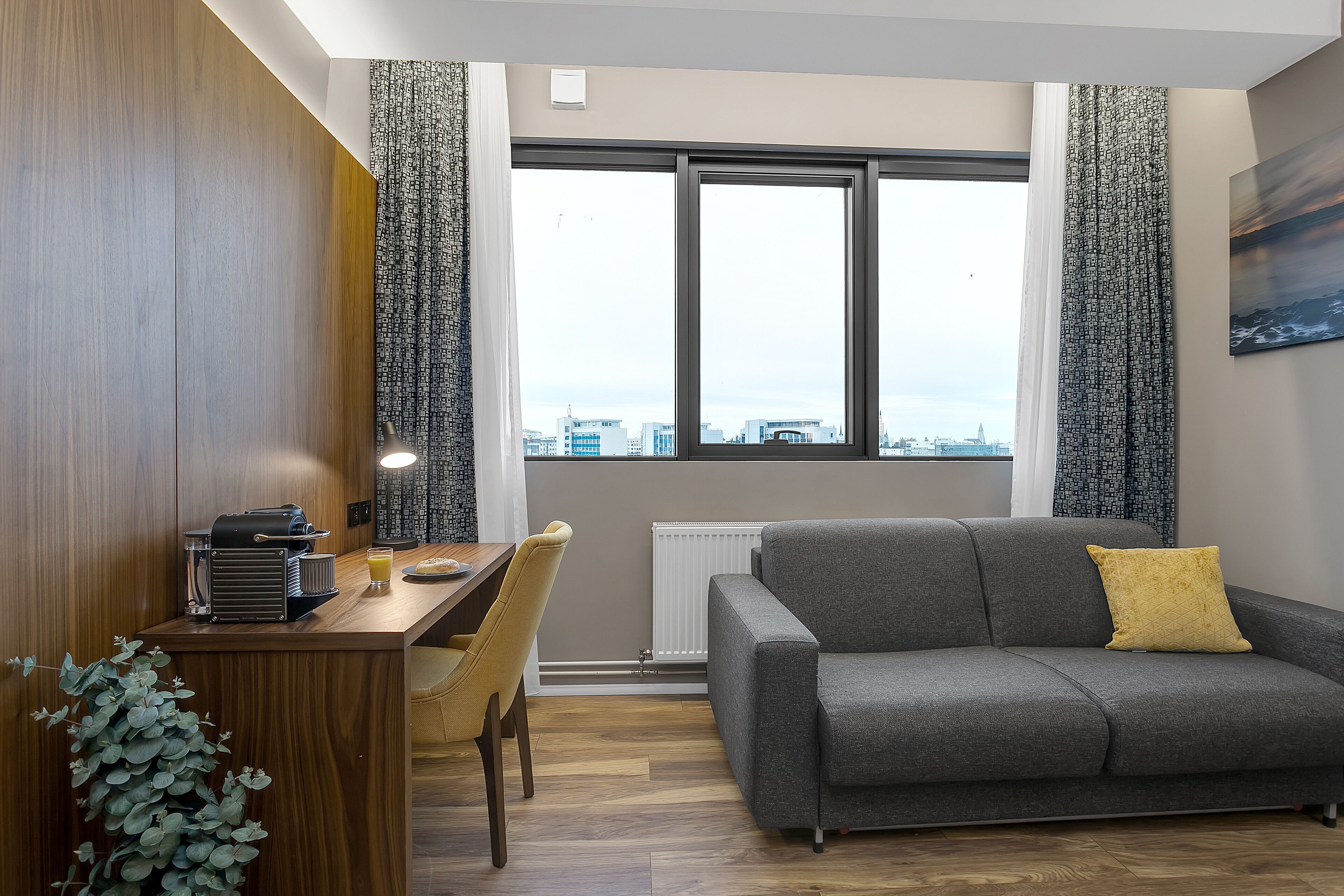 in-room safe, desk, laptop workspace, free wifi