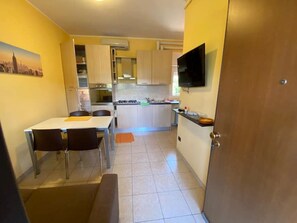 Interior - Apartment Castelletto Ticino 50 Mt from the lake (Villaggi)