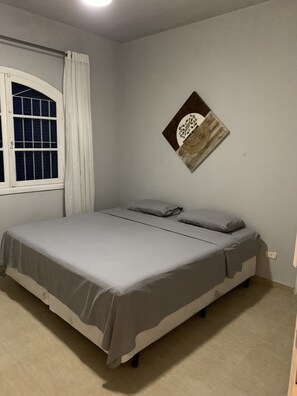 11 chambres, Wi-Fi, draps fournis