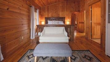 4 bedrooms, travel crib, free WiFi, bed sheets