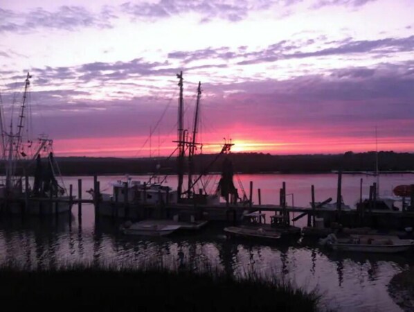 Enjoy serene waterfront views and easy access to a variety of boats at this tranquil marina.