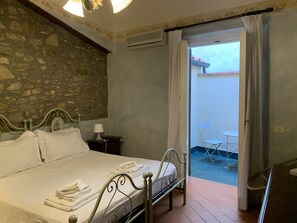 1 Schlafzimmer, Bügeleisen/Bügelbrett, kostenloses WLAN, Bettwäsche