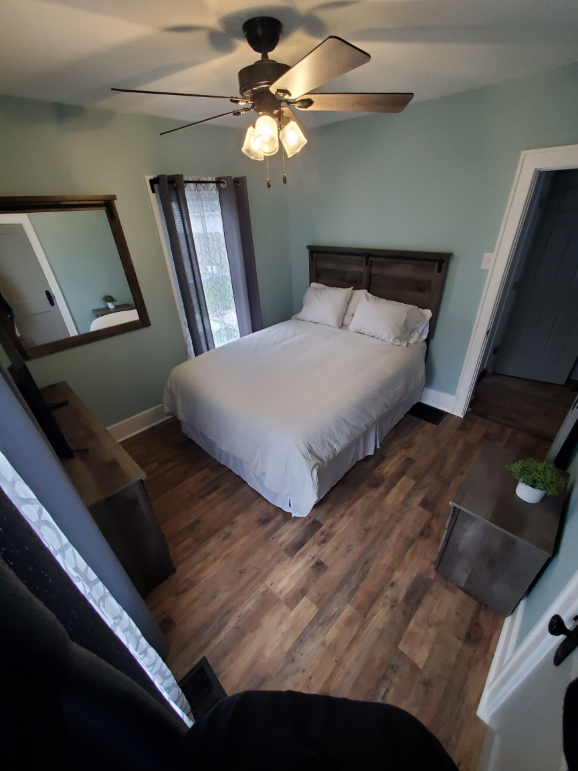 3 chambres, bureau, fer et planche à repasser, Wi-Fi gratuit