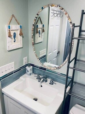 Hair dryer, towels