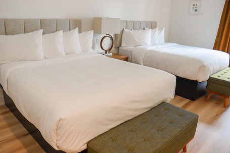 Ropa de cama de alta calidad y cortinas blackout