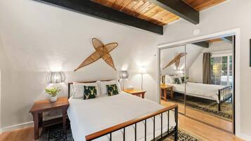 3 chambres, fer et planche à repasser, Wi-Fi, draps fournis