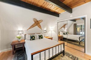 3 slaapkamers, een strijkplank/strijkijzer, wifi, beddengoed