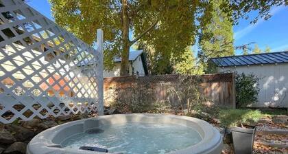 Picturesque Garden Retreat w/Deck With Hot Tub