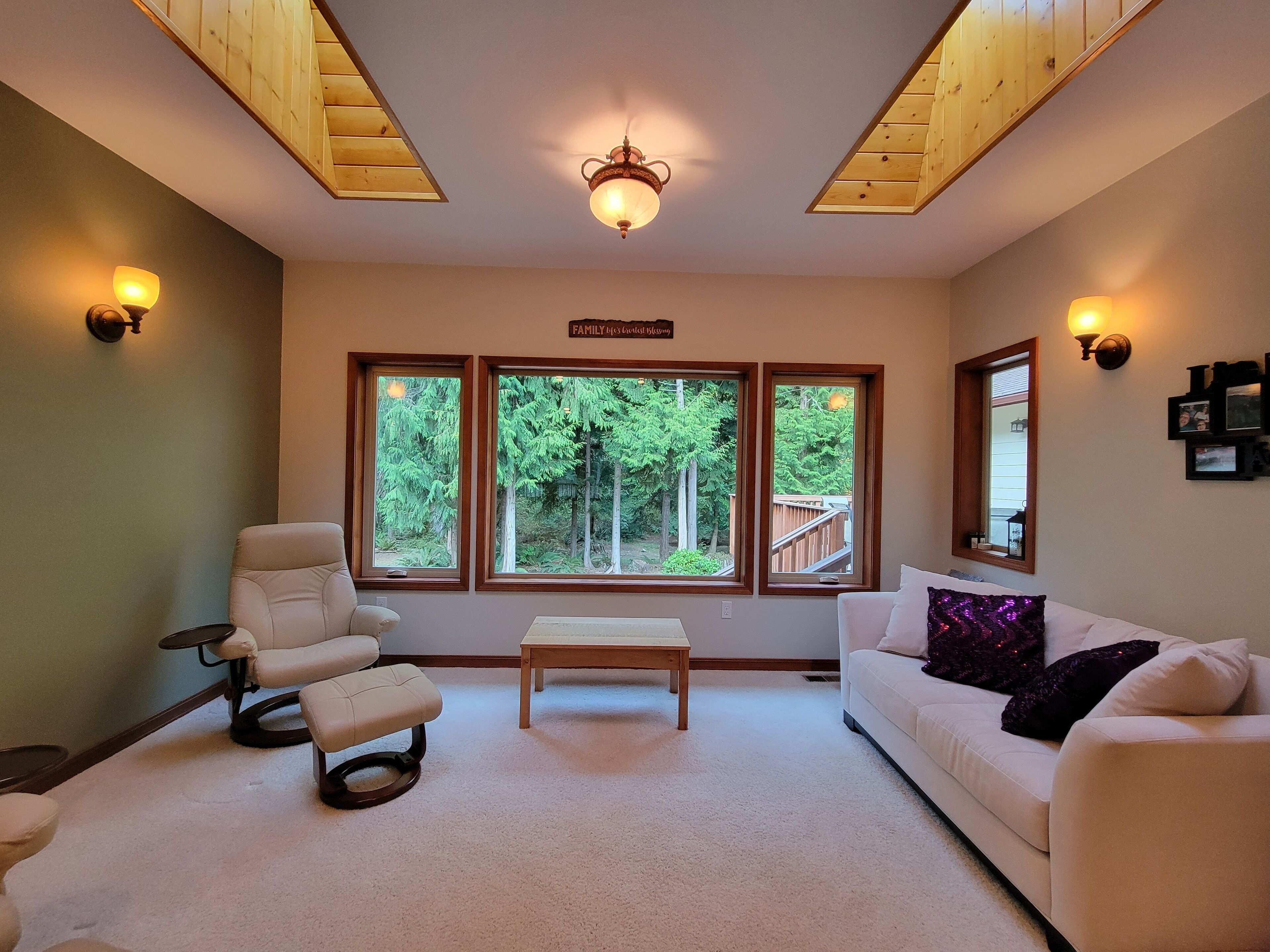 Huckleberry Hideaway | Whole Family Getaway