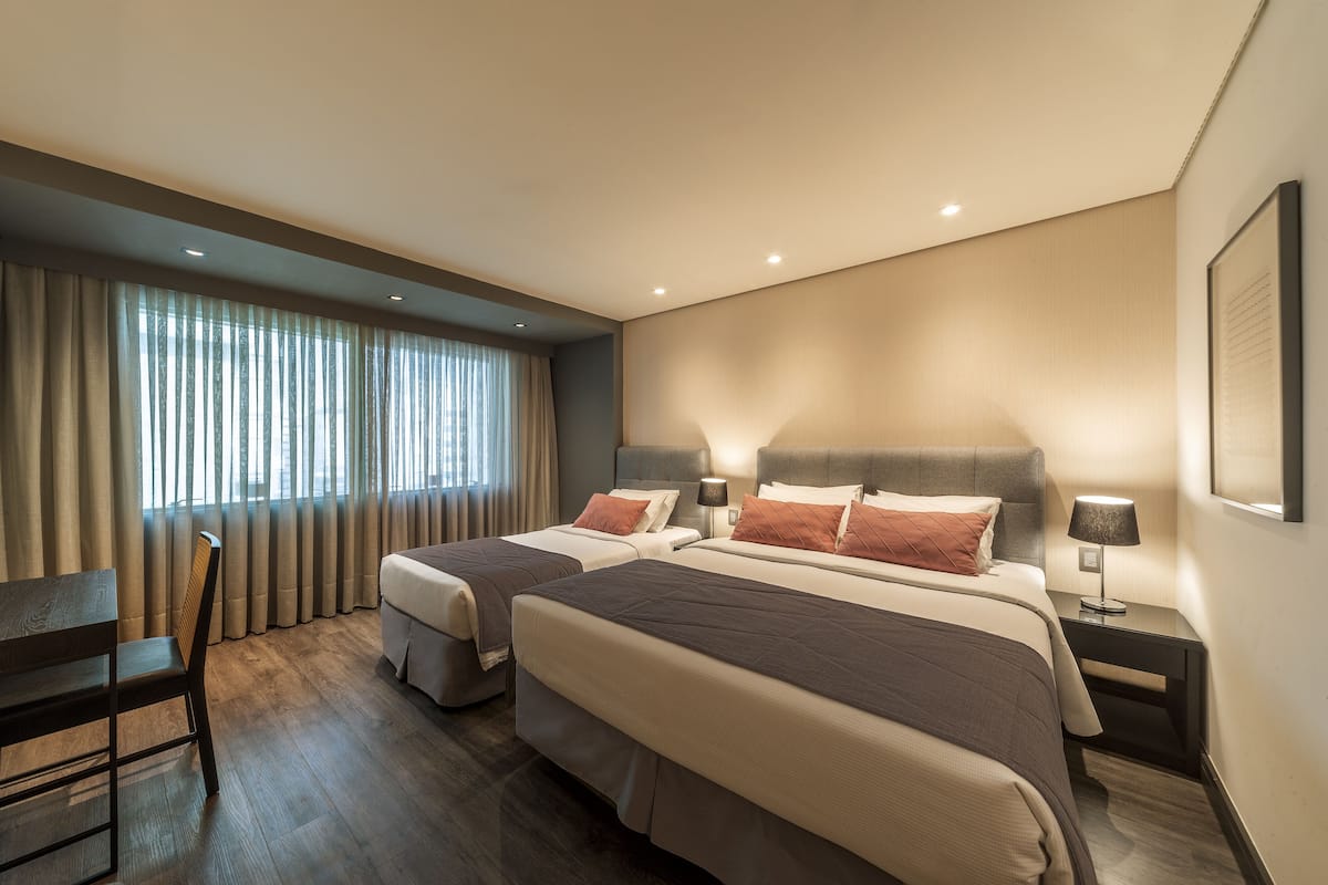 Ropa de cama hipoalergénica y minibar