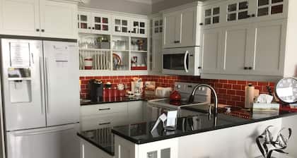 Waterfront Condo-2BR, 2BR