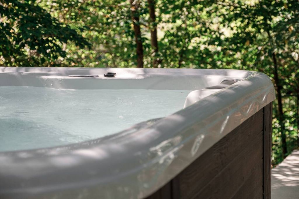 Family Fun; Romantic Getaway @Blue Spruce Cottage