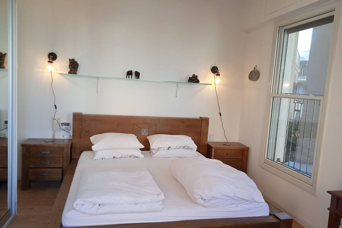 3 habitaciones, decoración personalizada y muebles diferentes