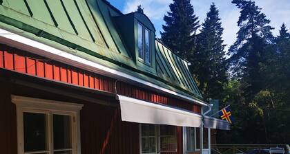 Large Renovated Family Farm in Secluded Location in Central Åland